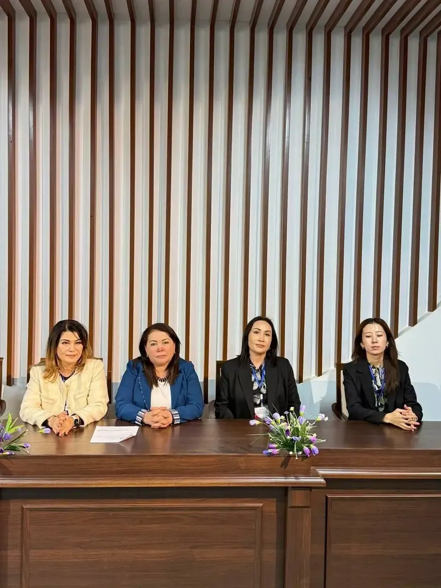 Konferensiyalar va hamkorlik uchrashuvlari